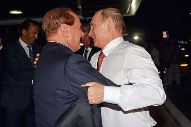 Президент России Владимир Путин встретился с бывшим премьер— министром Италии Сильвио Берлускони.