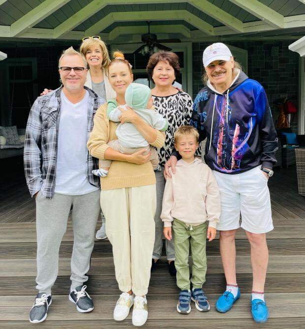 "Родители приехали": Наталья Подольская поделилась семейным фото