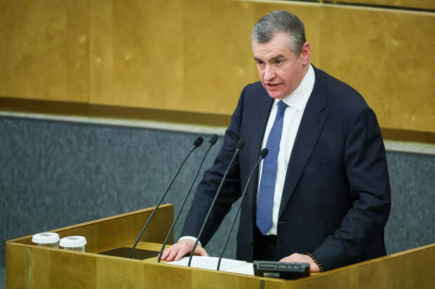 Слуцкий предложил ввести «горячие линии» ЖКХ на новогодние праздники