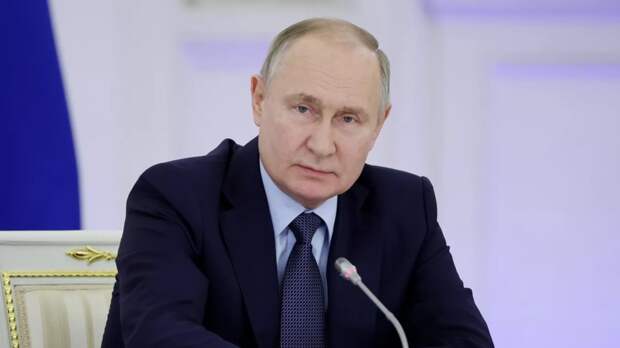 Путин заявил об отсутствии сомнений в победе России