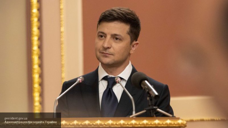 Зеленский объявил о намерении провести референдум о формате переговоров с Россией