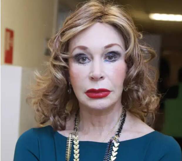 “Никто, ничто, что лучше бы не было”, – патриотично настроенная Татьяна Васильева высказалась о сбежавших из России звездах