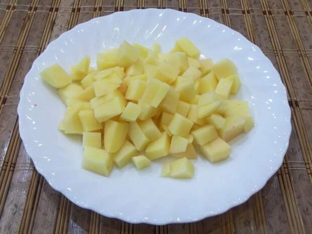 Красный борщ с савойской капустой. Рецепт с фото Рекомендую обратить внимание на этот овощ и приготовить с савойской капустой вкуснейший борщ по моему рецепту.