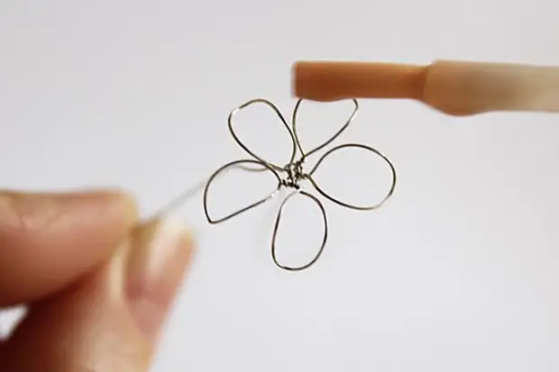 Венок из весенних цветов или вторая жизнь лаков для ногтей., фото № 12