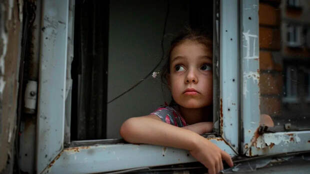 Найденную в Смоленске девочку передали маме. Похититель ребёнка сделал неожиданное заявление