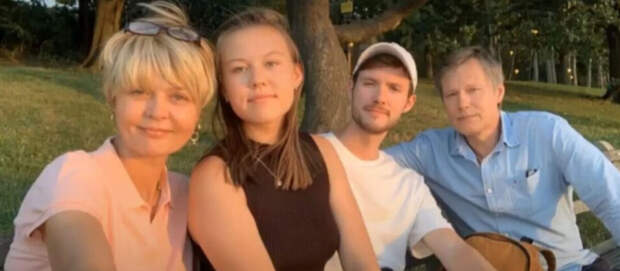 Юлия Меньшова призналась, что ее сын отказывался учиться