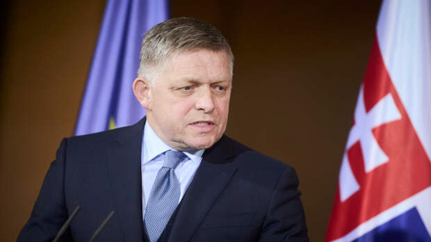 Премьер Словакии Фицо поддержал мирную инициативу Орбана по Украине