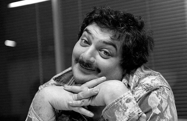 Писатель Дмитрий Быков о том, как Гитлер "освобождал" Россию, погрязшую в Гражданской войне.