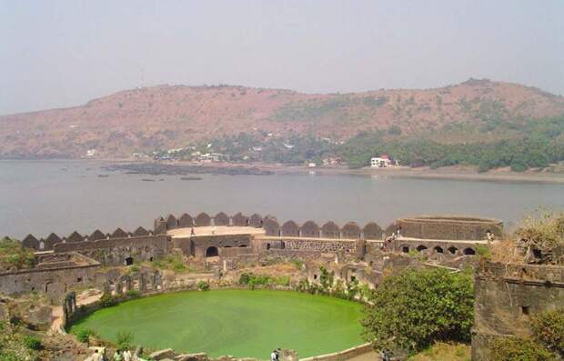 Форт Murud-Janjira, Индия. 10 самых впечатляющих морских фортов Форт Murud-Janjira, Индия. 10 самых впечатляющих морских фортов