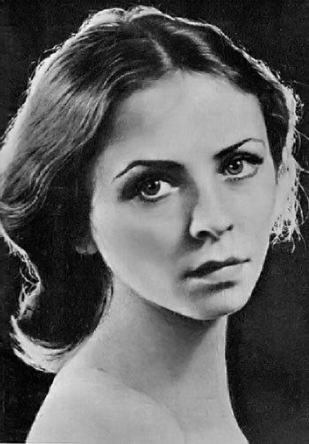 25 актрис отечественного театра и кино, сводивших с ума одним взглядом 25 актрис отечественного театра и кино, сводивших с ума одним взглядом