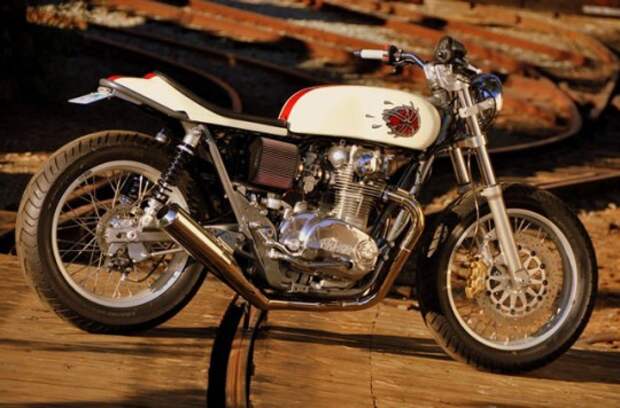 Yamaha XS750