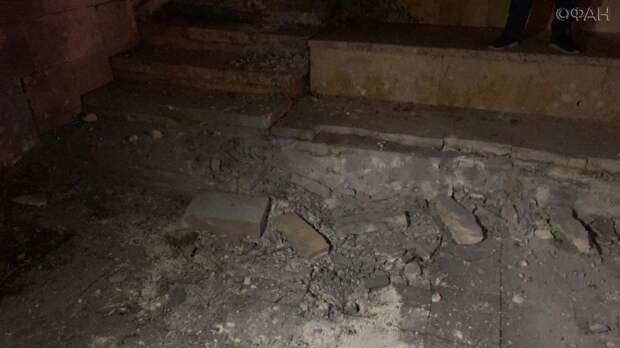 Снаряд боевиков попал на спортивную площадку Университета Алеппо