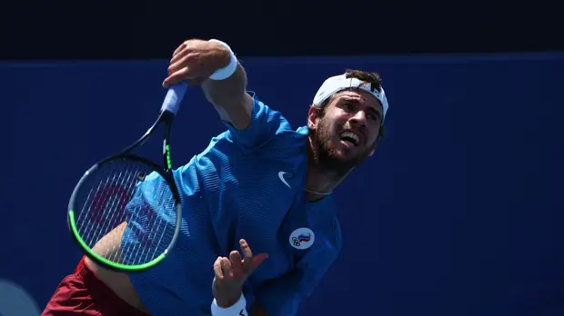 Хачанов вышел в третий круг теннисного турнира на ОИ в Токио