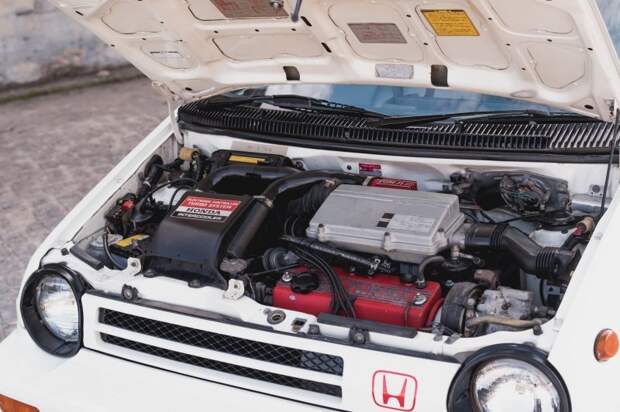 Honda City Turbo II со скутером Motocompo – Японский ответ вызовам большого города