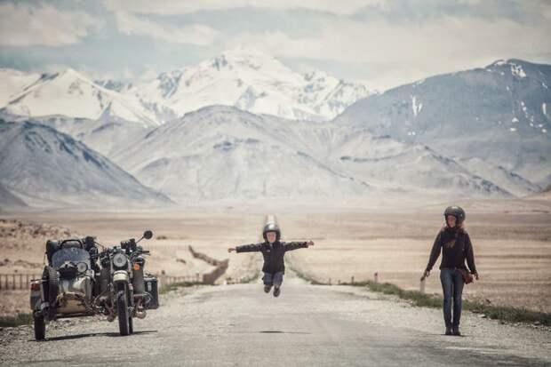 Памирский тракт, Таджикистан монголия, мотоцикл, мотоцикл с коляской, мотоцикл урал, путешественники, путешествие, средняя азия, туризм