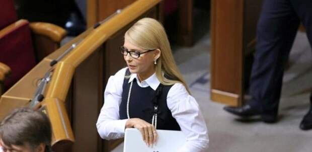 Украинский политик Юлия Тимошенко распустила косы и взорвала соцсети. Фото