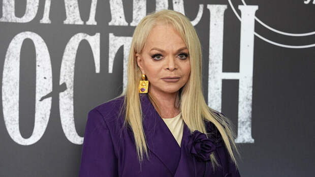 Билеты на концерт Долиной в Москве распроданы меньше чем наполовину