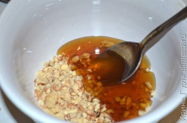 запеченные яблоки с медом и орехами