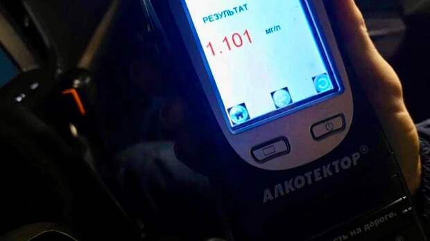 На 10 суток арестован юноша, ездивший на снегоходе пьяным и без водительских прав