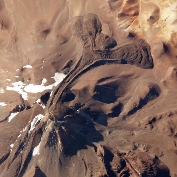 NASA ко Дню Земли показало лучшие снимки нашей планеты