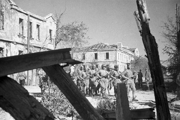 novorossijskij-rubezh-kak-krasnaya-armiya-osvobozhdala-prichernomore-07