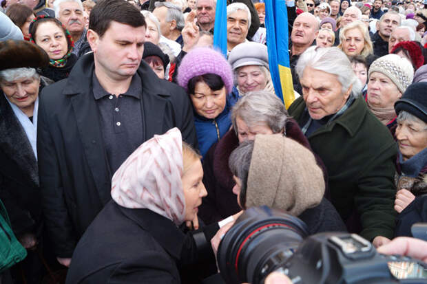 timoshenko-huggs-savchenko-