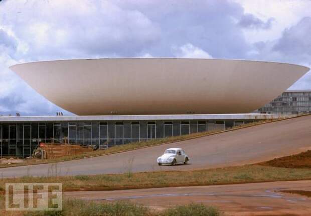 Фольксваген «Жук»: от Гитлера до хиппи (27 фото)