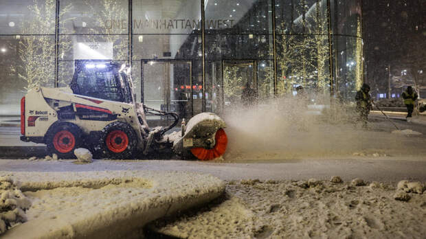 100 тысяч домов остались без электричества из-за бурана в США
