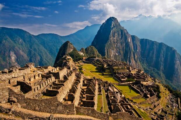 336910-R3L8T8D-1000-Ascend-Machu-Picchu-Peru
