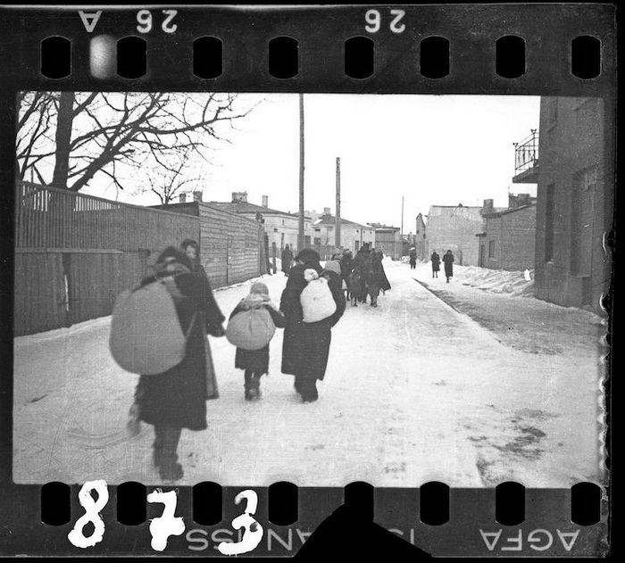 Чудом уцелевшие фотографии геноцида евреев из Лодзинского гетто в Польше
