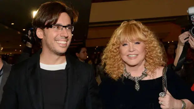 Садальский высмеял Галкина и Пугачеву, которые уехали в Израиль