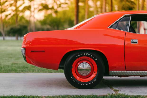 Plymouth HEMI Cuda 1970 на одометре которого всего 81 миля Barracuda, Cuda, hemi, plymouth, авто, аукцион