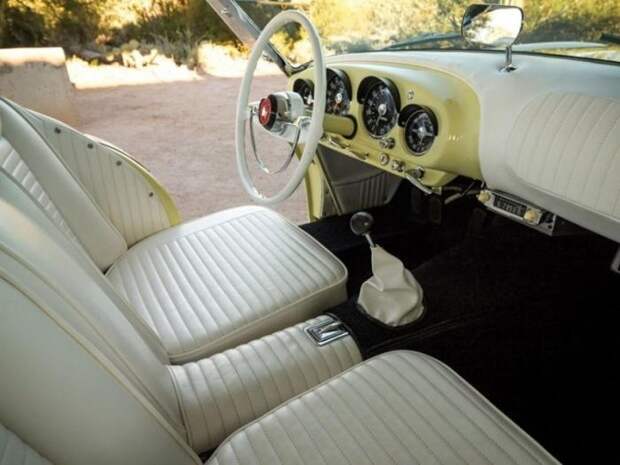 Kaiser Darrin Sport Convertible: жертва Корветта
