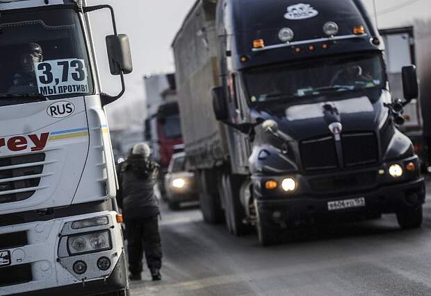 Truck drivers protest in Novosibirsk