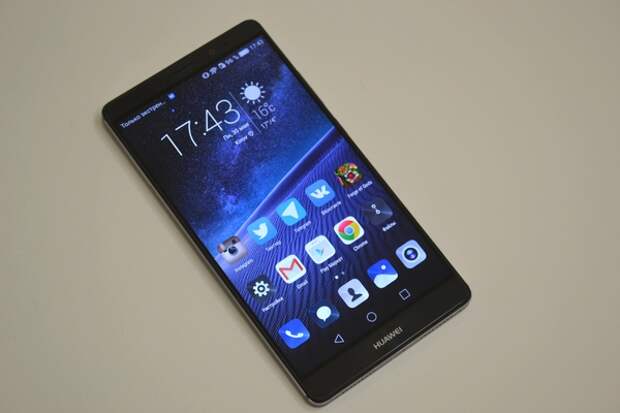 Huawei Mate 8: экран