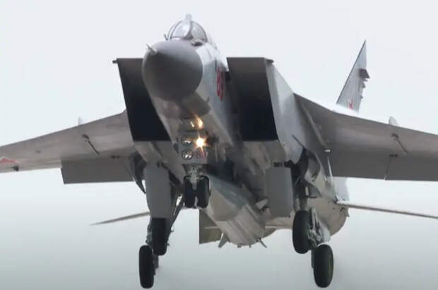 Авиационный комплекс «Кинжал»: об одной из российских гиперзвуковых ракет