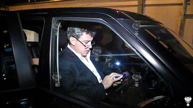 "Засветились" фото с последнего дня рождения Бориса Немцова