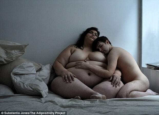 Размеры не имеют значения: толстушки разделись для любовной фотосессии красота, любовь, тело, фигура, фото