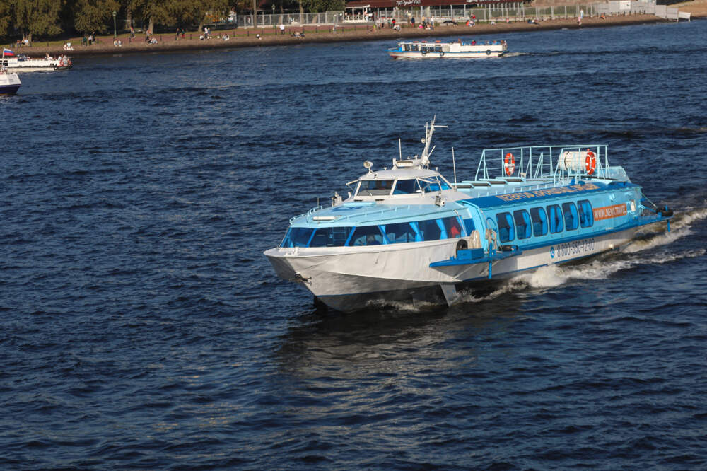 Откуда отходит метеор в петергоф. Откуда отходит метеор в петергоф