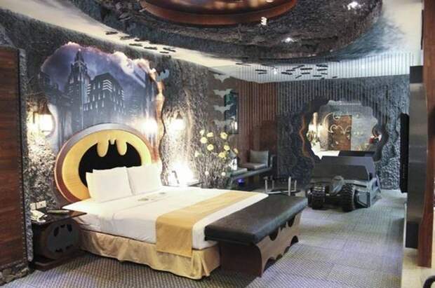 Спальня в стиле пещеры Бэтмена дизайн, интерьер, кино, компьютерные игры