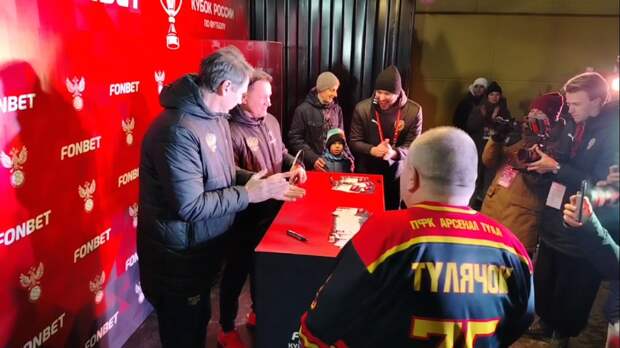 Дмитрию Аленичеву в Туле вручили "потерянную" награду