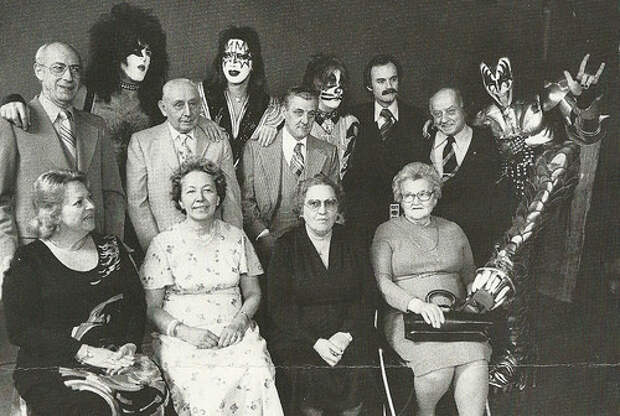 10. Группа KISS со своими родителями, 1976 год история, факты