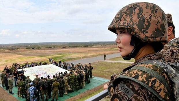 Представительница армии Монголии во время основного этапа учений Запад-2021 на полигоне Мулино в Нижегородской области