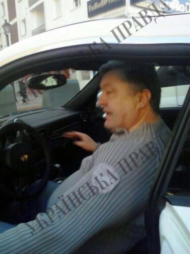 Порошенко разъезжал на белом Porsche и покупал таблетки в Испании Порошенко разъезжал на белом Porsche и покупал таблетки в Испании