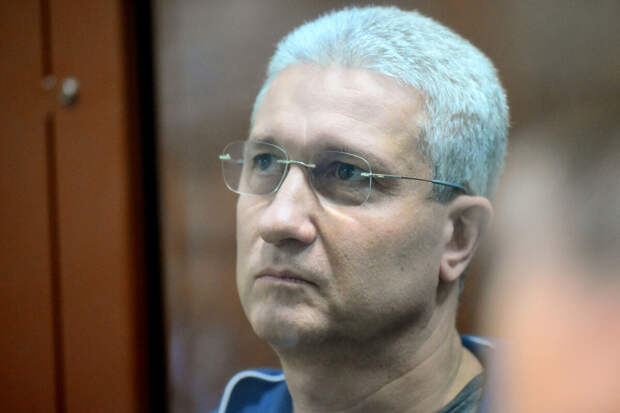 В феврале суд рассмотрит жалобу на решение об изъятии у Тимура Иванова имущества