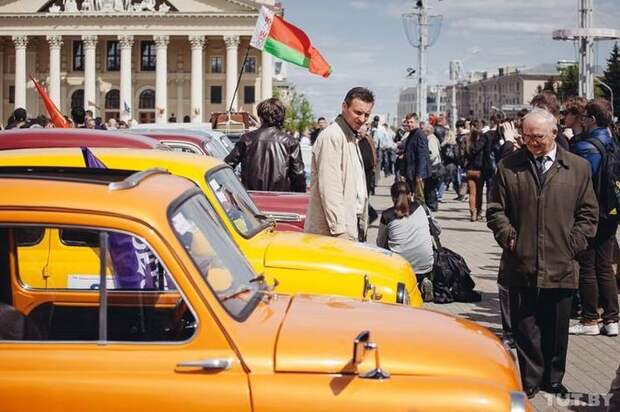 Парад ретро автомобилей в Минске Парад ретро автомобилей в Минске авто, встреча, минск, олдтаймер, ретро автомобили