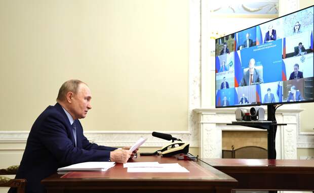 После отставки губернатора ХМАО Комаровой президент Путин поручил разобраться с ее главным долгостроем в Нижневартовске 