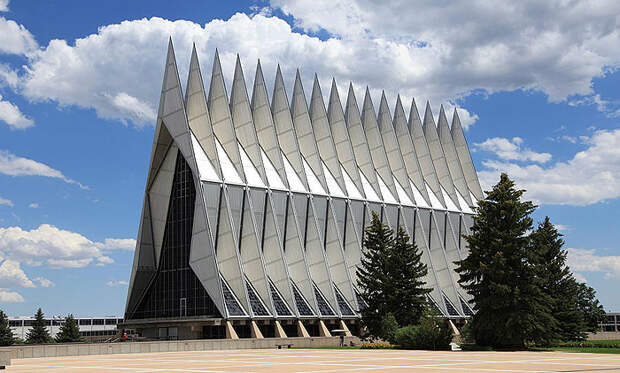 Air-Force-Academy-Chapel-Colorado-Usa
