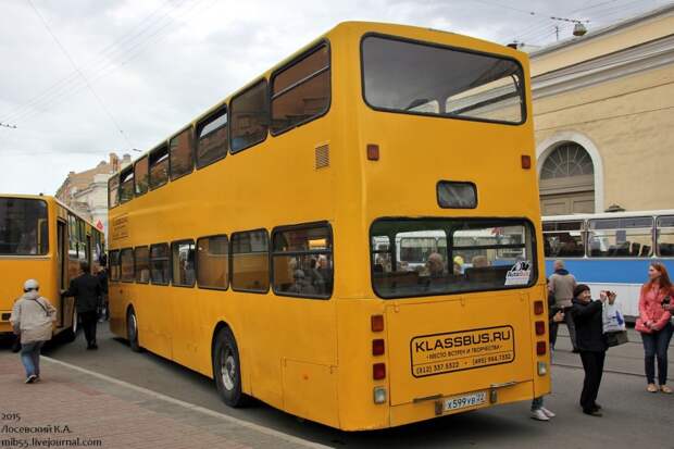 Парад ретро-техники в Санкт-Петербурге авто, общественный транспорт, парад, ретро автомобили