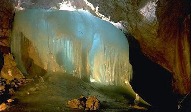 Пещеры Эйсрайзенвельт, коммуна Верфен, Австрия природа, чудеса